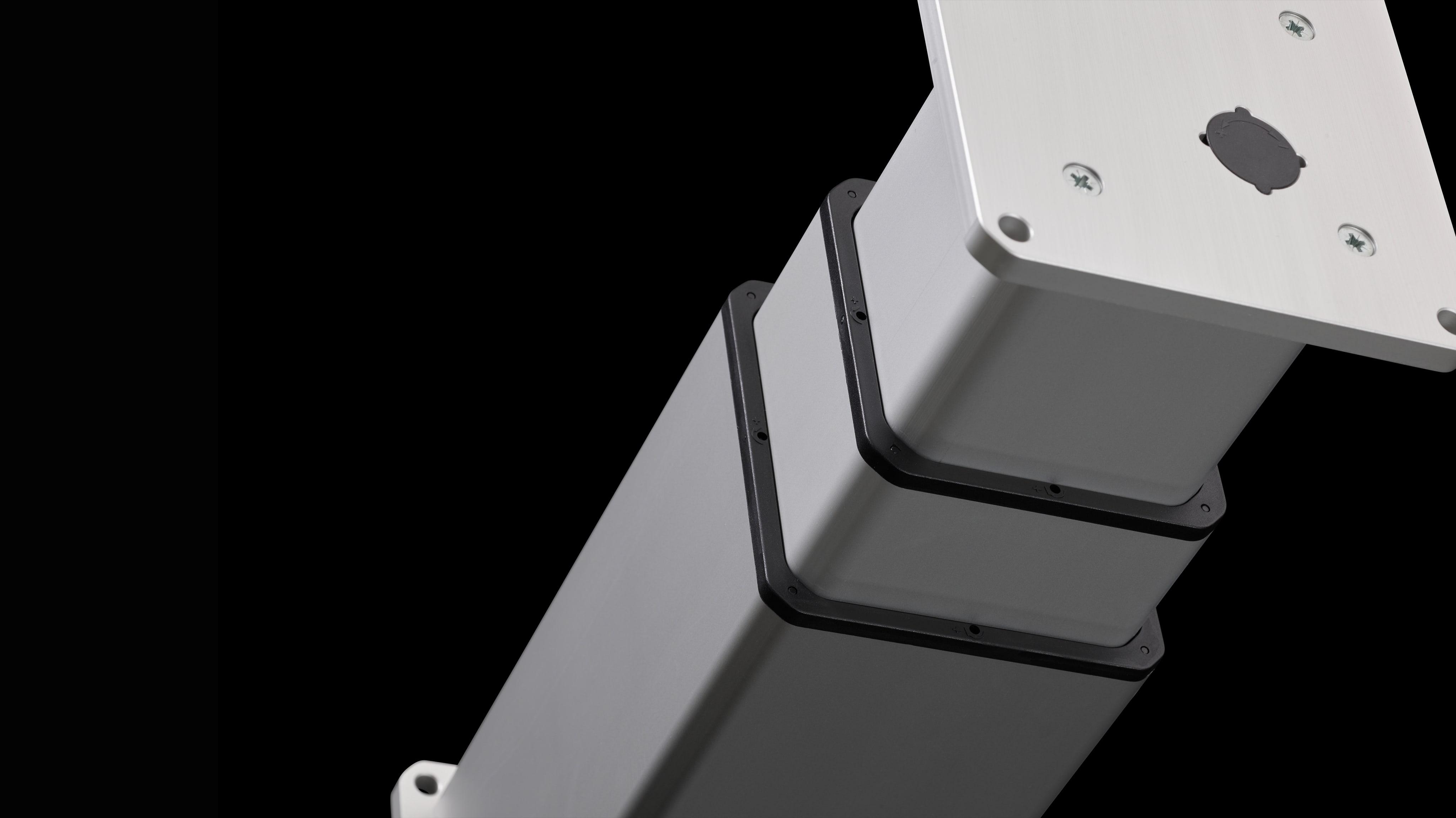 Alpha Lifting Column